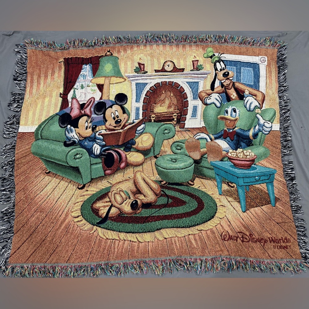 Disney World Mickey Fireplace Friends Woven Tapestry Throw Blanket Cotton 60x50